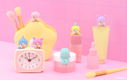 Item Overview: HIPPERS Monchhichi COLORS: Wink Series E9